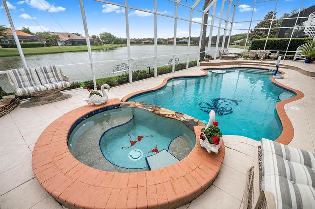 68 OAK VIEW CIRCLE W, Palm Coast, FL 32137