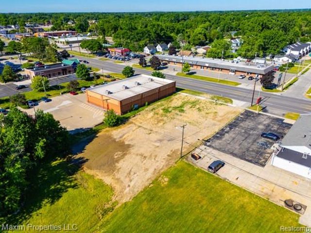 6248 Middlebelt Road, Garden City, MI 48135