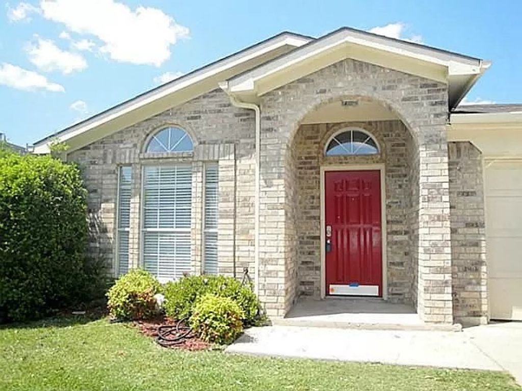4233 Fernleaf Drive, Fort Worth, TX 76137