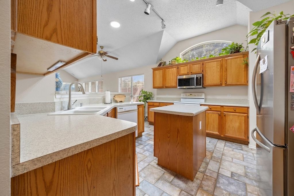 6712 Braeview Drive, Fort Worth, TX 76137 — photo 5