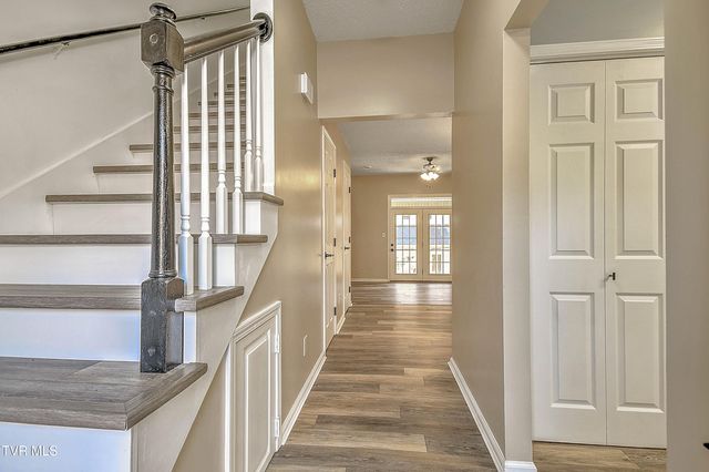 1201 East 8 Th Avenue 4, Johnson City, TN 37601