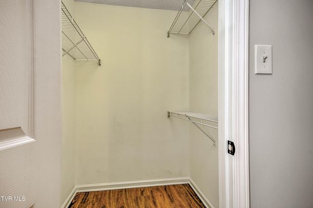 1201 East 8 Th Avenue 4, Johnson City, TN 37601