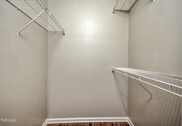 1201 East 8 Th Avenue 4, Johnson City, TN 37601