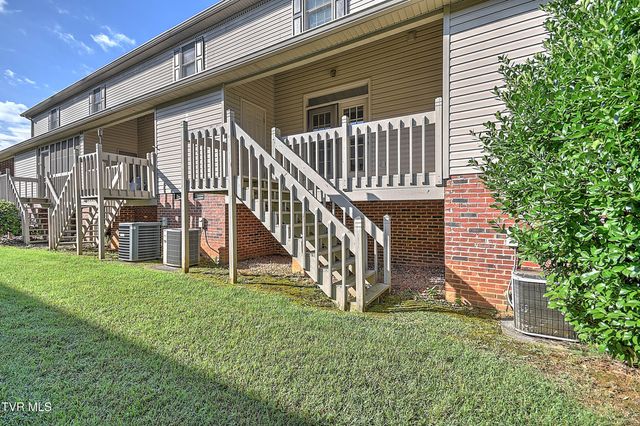1201 East 8 Th Avenue 4, Johnson City, TN 37601