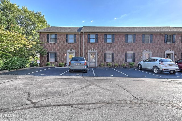 1201 East 8 Th Avenue 4, Johnson City, TN 37601