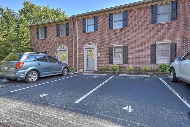 1201 East 8 Th Avenue 4, Johnson City, TN 37601