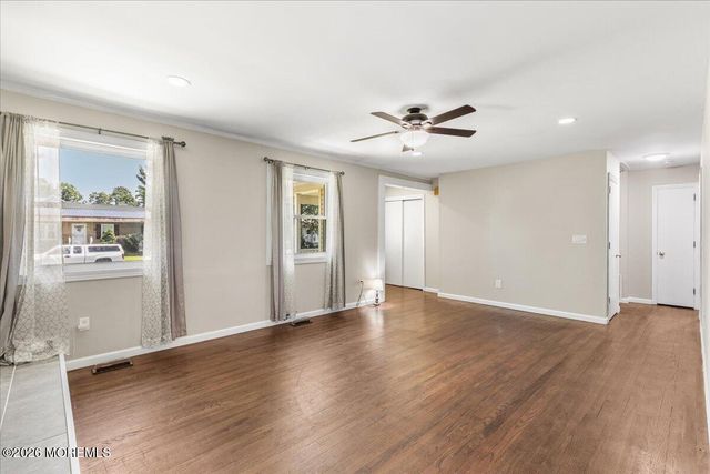 813 Pemberton Street, Toms River, NJ 08757