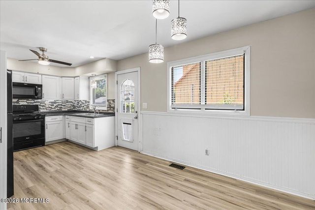 813 Pemberton Street, Toms River, NJ 08757