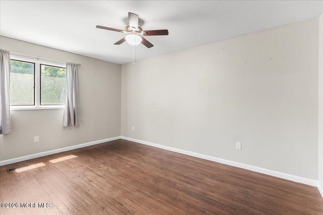 813 Pemberton Street, Toms River, NJ 08757