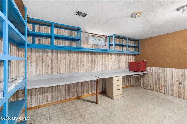 813 Pemberton Street, Toms River, NJ 08757