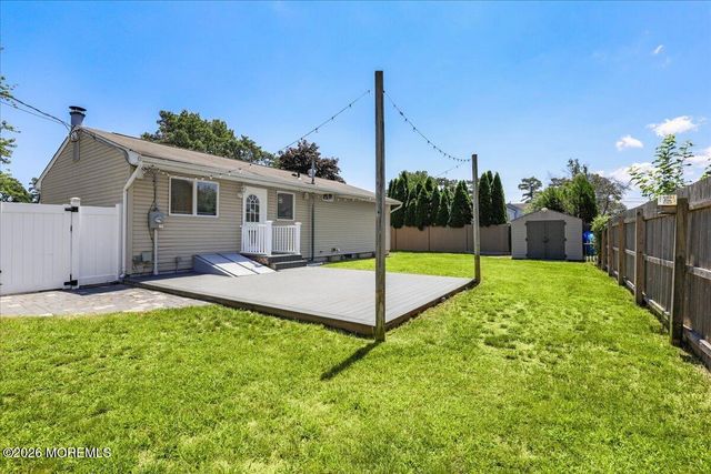 813 Pemberton Street, Toms River, NJ 08757