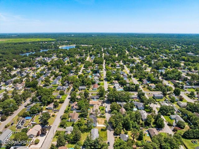 813 Pemberton Street, Toms River, NJ 08757