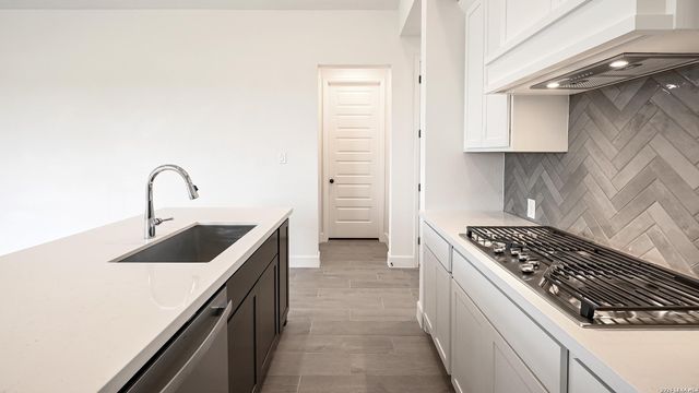 5085 Obispo Circle, Schertz, TX 78124