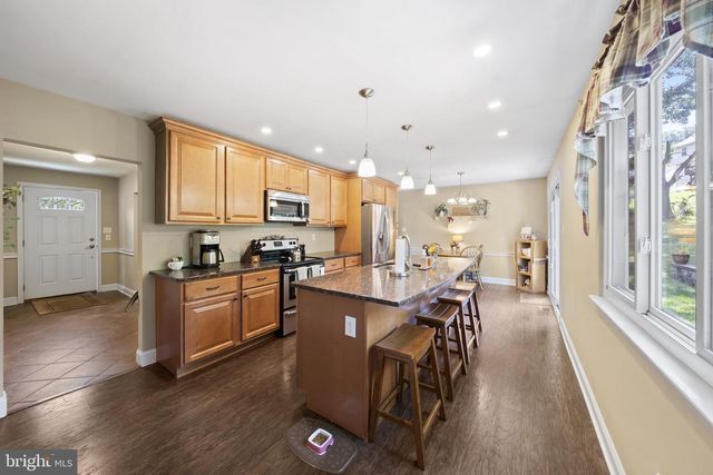 3306 E SUMMIT AVE, Downingtown, PA 19335