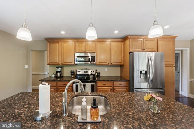 3306 E SUMMIT AVE, Downingtown, PA 19335