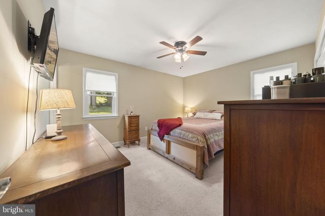 3306 E SUMMIT AVE, Downingtown, PA 19335