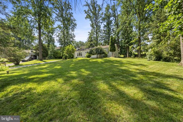 3306 E SUMMIT AVE, Downingtown, PA 19335