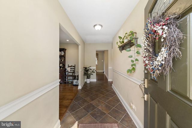 3306 E SUMMIT AVE, Downingtown, PA 19335