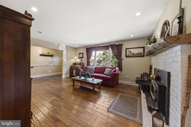 3306 E SUMMIT AVE, Downingtown, PA 19335