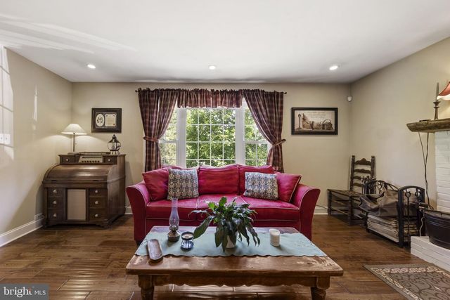 3306 E SUMMIT AVE, Downingtown, PA 19335
