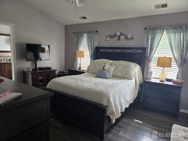 62 Canal Street, Sayreville, NJ 08872