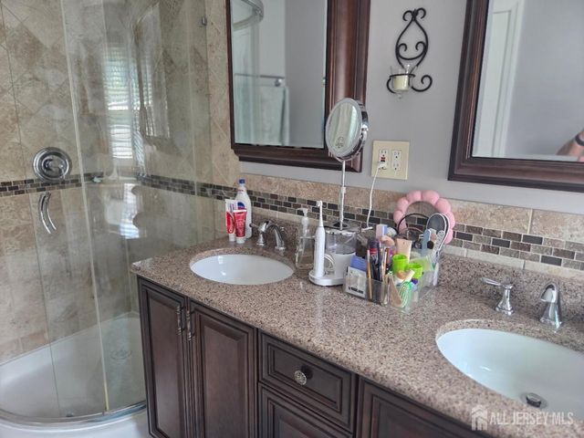 62 Canal Street, Sayreville, NJ 08872