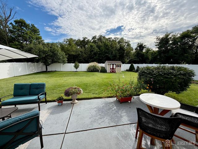 62 Canal Street, Sayreville, NJ 08872