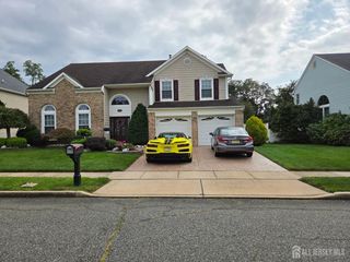 62 Canal Street, Sayreville, NJ 08872