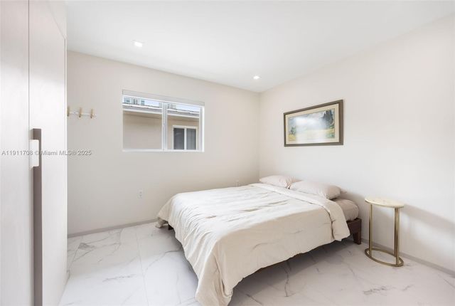 47 SW 21st Rd, Miami, FL 33129