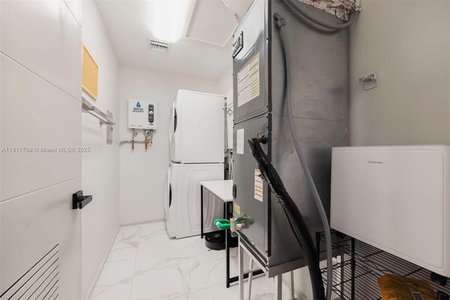 47 SW 21st Rd, Miami, FL 33129