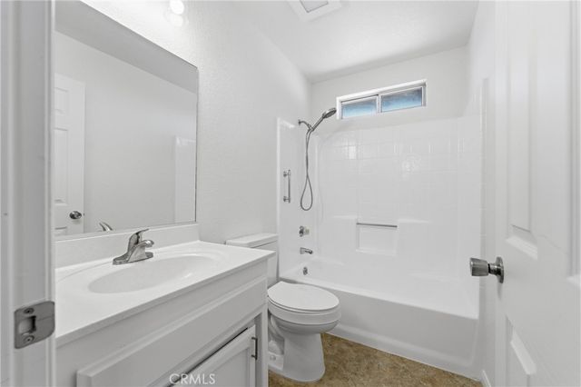 8660 Redwood Boulevard, California City, CA 93505