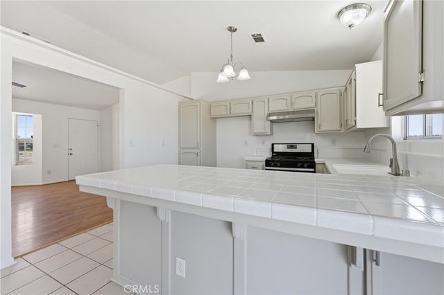 8660 Redwood Boulevard, California City, CA 93505