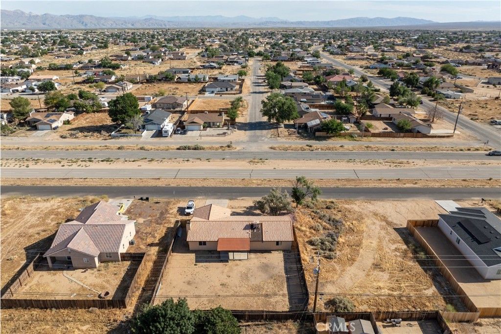 Image 19 of property listing at 8660 Redwood Boulevard, California City, CA 93505