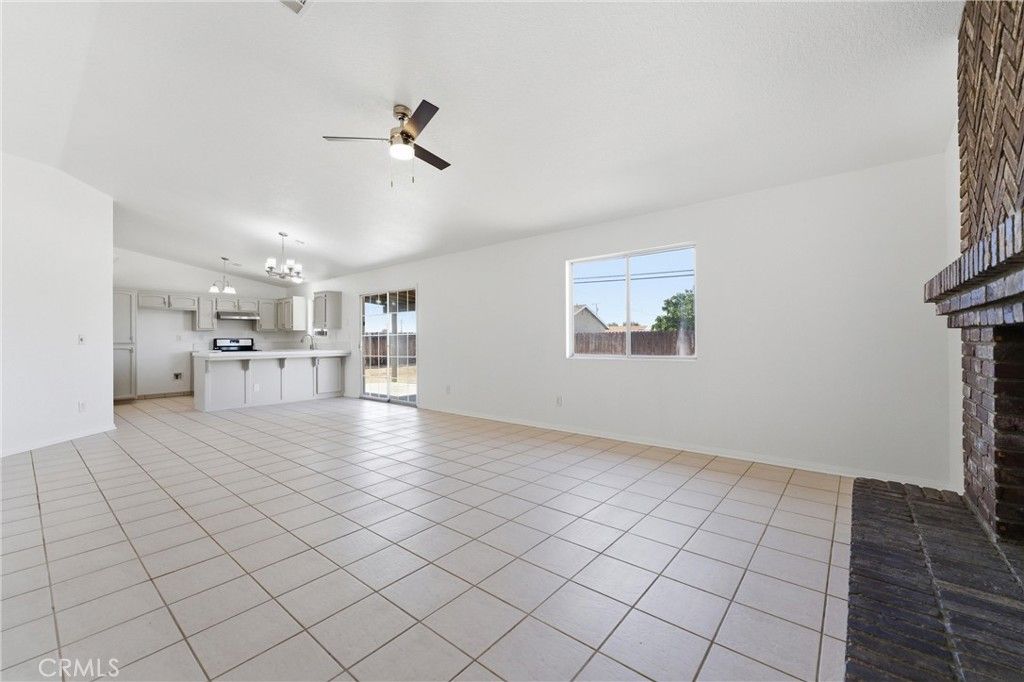 Image 5 of property listing at 8660 Redwood Boulevard, California City, CA 93505