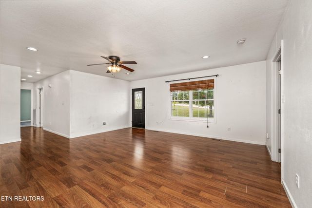 20 Beech Circle, Crossville, TN 38555