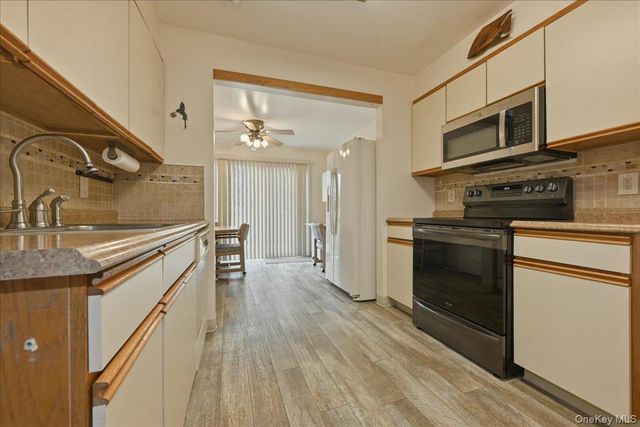 34 Jasmine Lane, Valley Stream, NY 11581