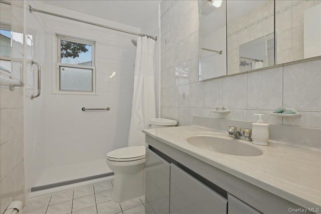 34 Jasmine Lane, Valley Stream, NY 11581