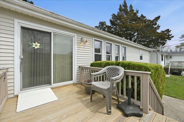 34 Jasmine Lane, Valley Stream, NY 11581