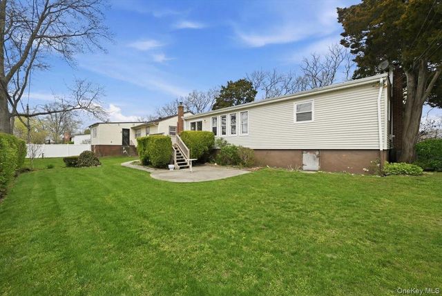 34 Jasmine Lane, Valley Stream, NY 11581
