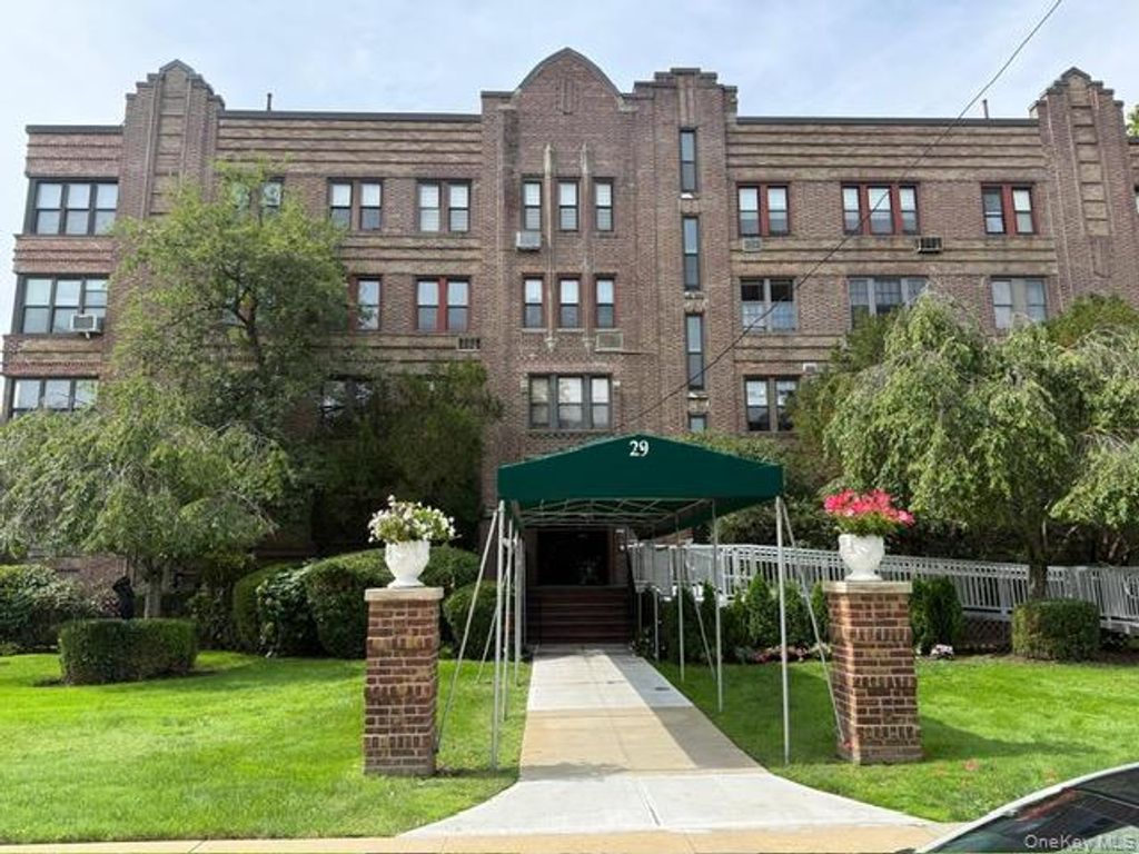 29 Woodmere Boulevard 2-B, Woodmere, NY 11598 — photo 3