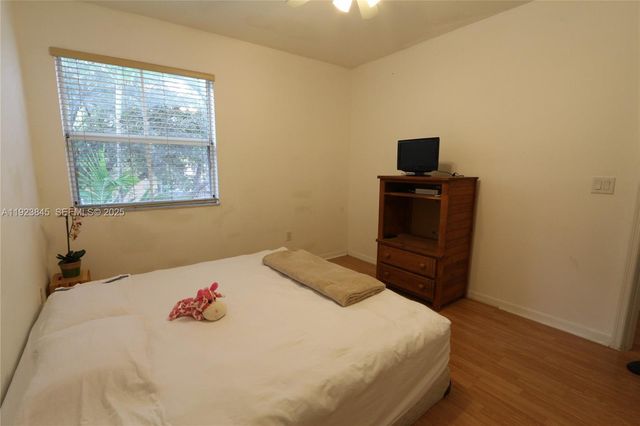 15315 SW 31st Ter 15315, Miami, FL 33185