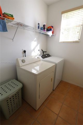 15315 SW 31st Ter 15315, Miami, FL 33185