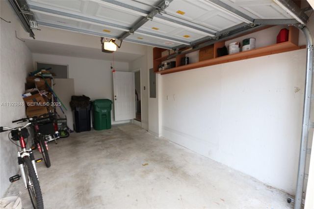 15315 SW 31st Ter 15315, Miami, FL 33185