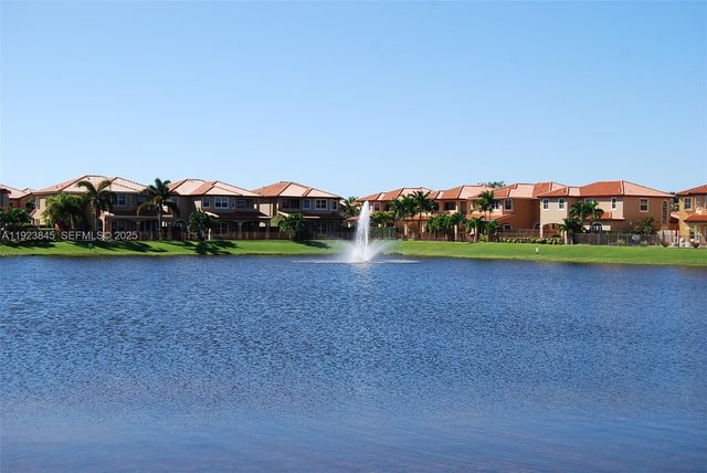 15315 SW 31st Ter 15315, Miami, FL 33185