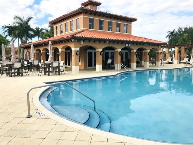 15315 SW 31st Ter 15315, Miami, FL 33185