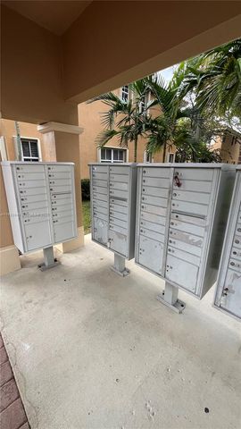 15315 SW 31st Ter 15315, Miami, FL 33185