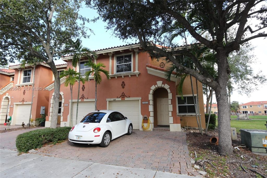 15315 SW 31st Ter 15315, Miami, FL 33185
