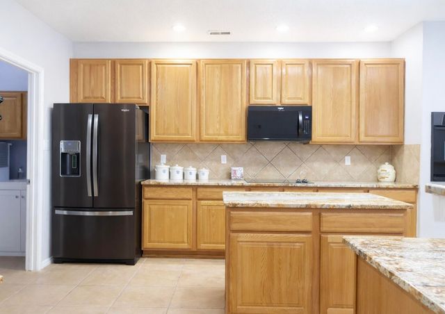 5529 Sandoval Drive NE, Rio Rancho, NM 87144