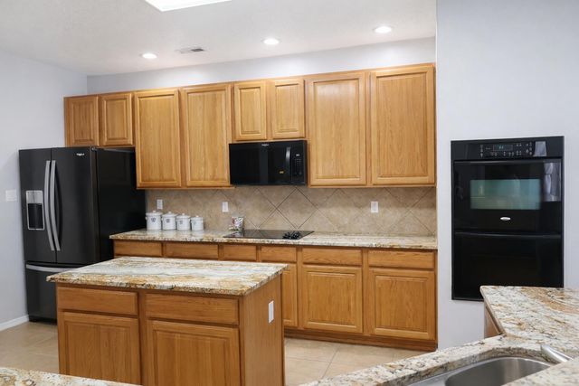 5529 Sandoval Drive NE, Rio Rancho, NM 87144