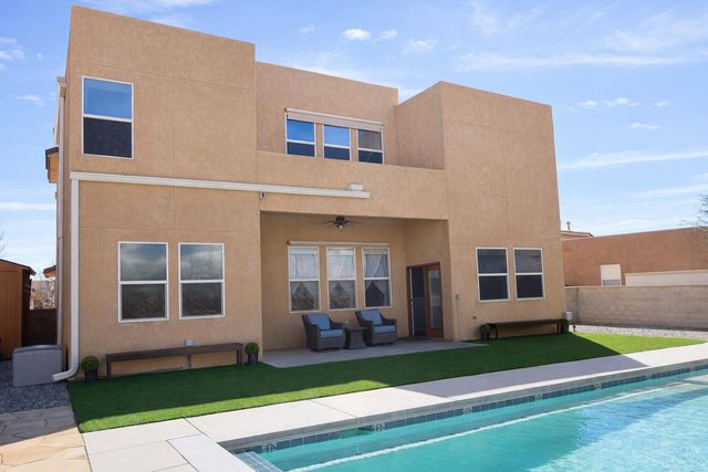 5529 Sandoval Drive NE, Rio Rancho, NM 87144